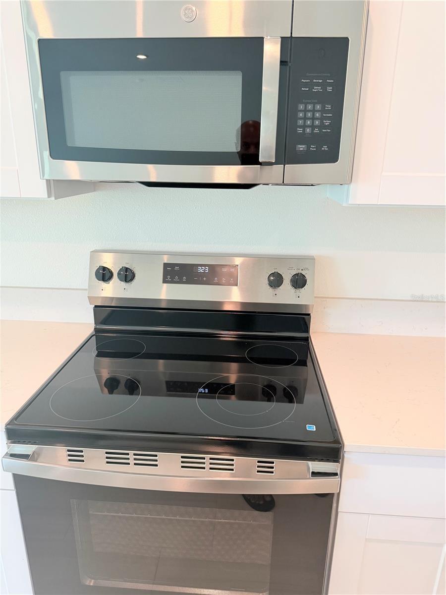 NORTH PK ISLE PH 2C 3B & 4 - Residential Lease