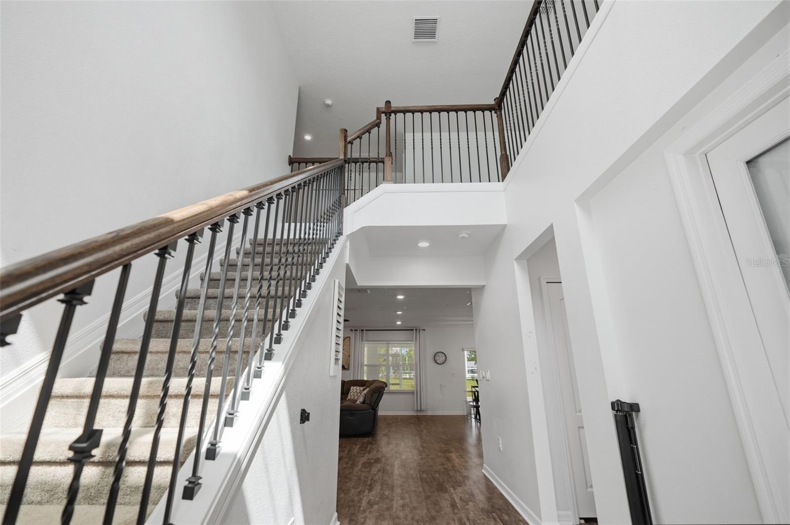 ROYAL HIGHLANDS - Residential