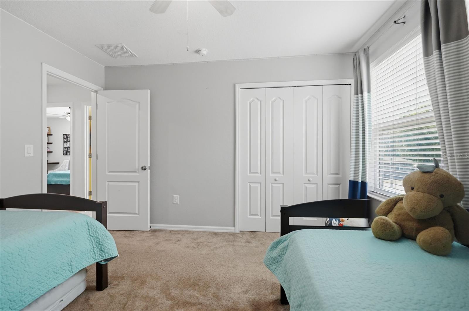 ROYAL HIGHLANDS - Residential
