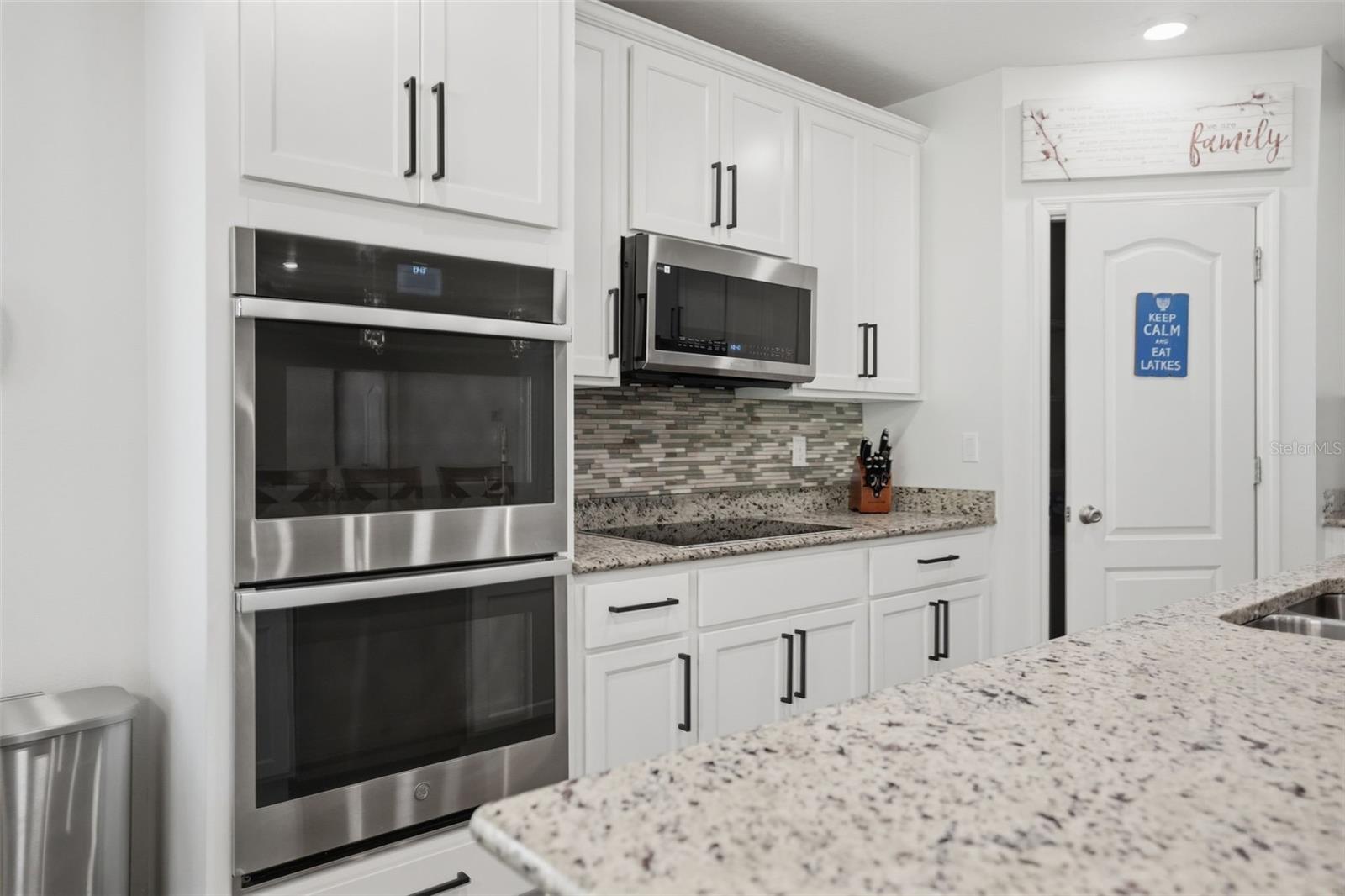 ROYAL HIGHLANDS - Residential