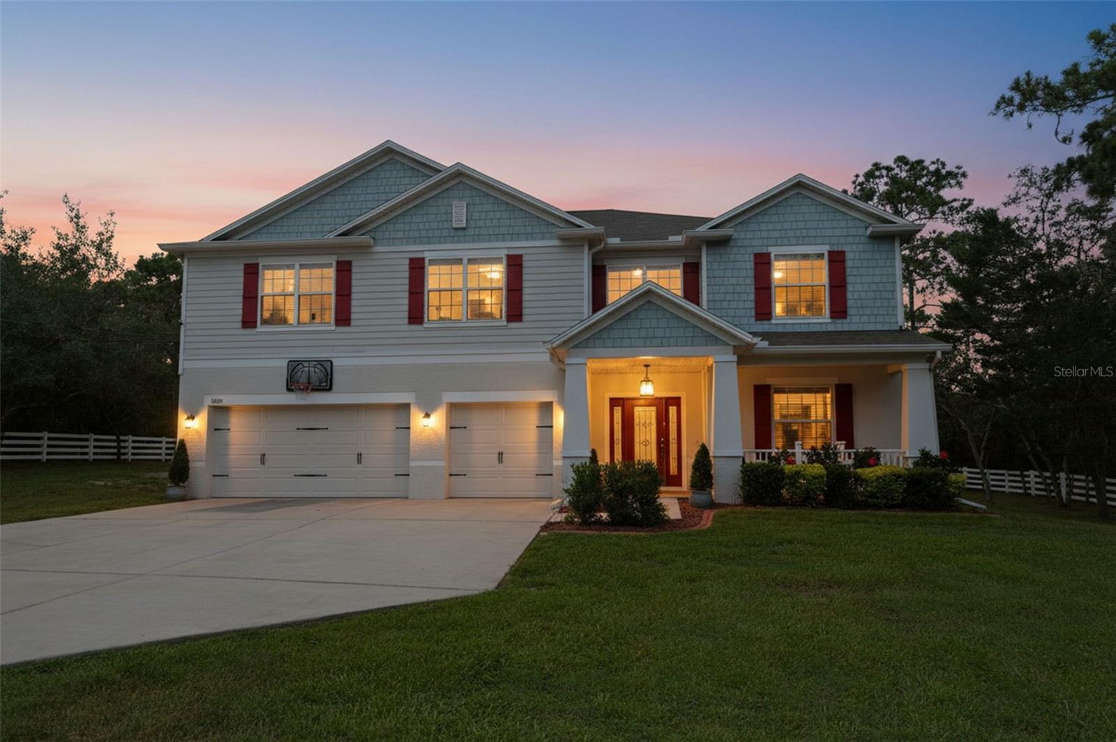 ROYAL HIGHLANDS - Residential