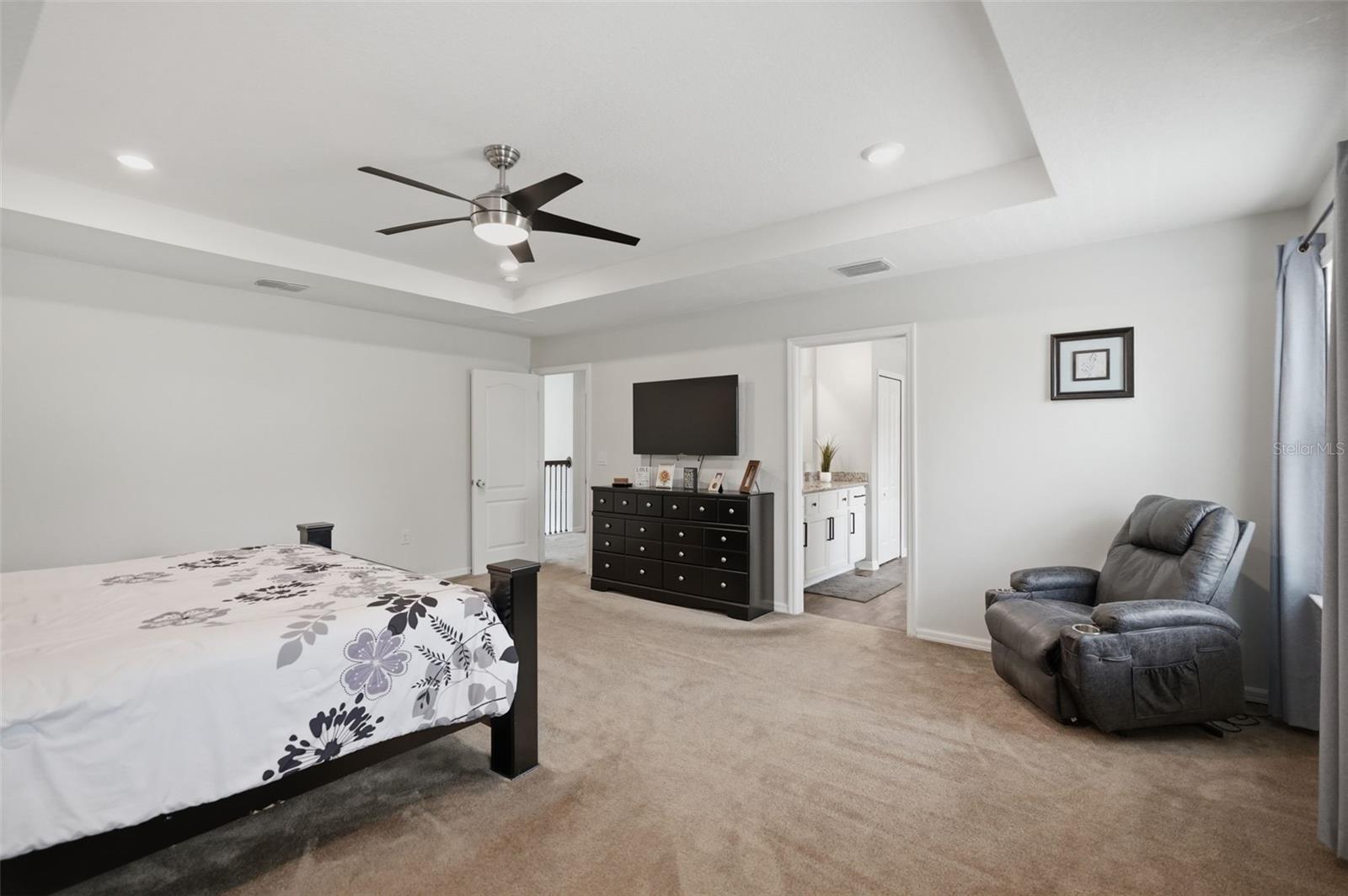 ROYAL HIGHLANDS - Residential