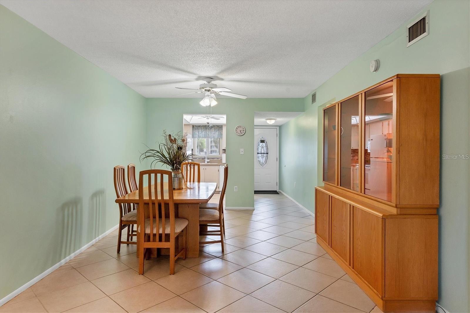BAYSHORE ON THE LAKE APTS II SEC 3 - Residential