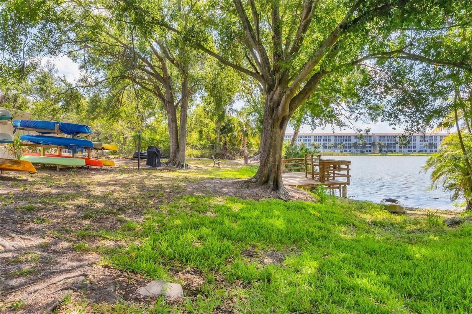 BAYSHORE ON THE LAKE APTS II SEC 3 - Residential