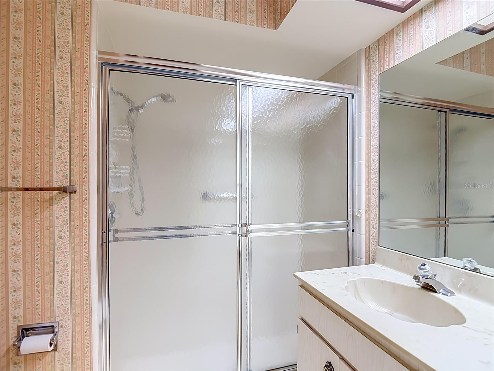 TMBR PINES PN GR VL - Residential