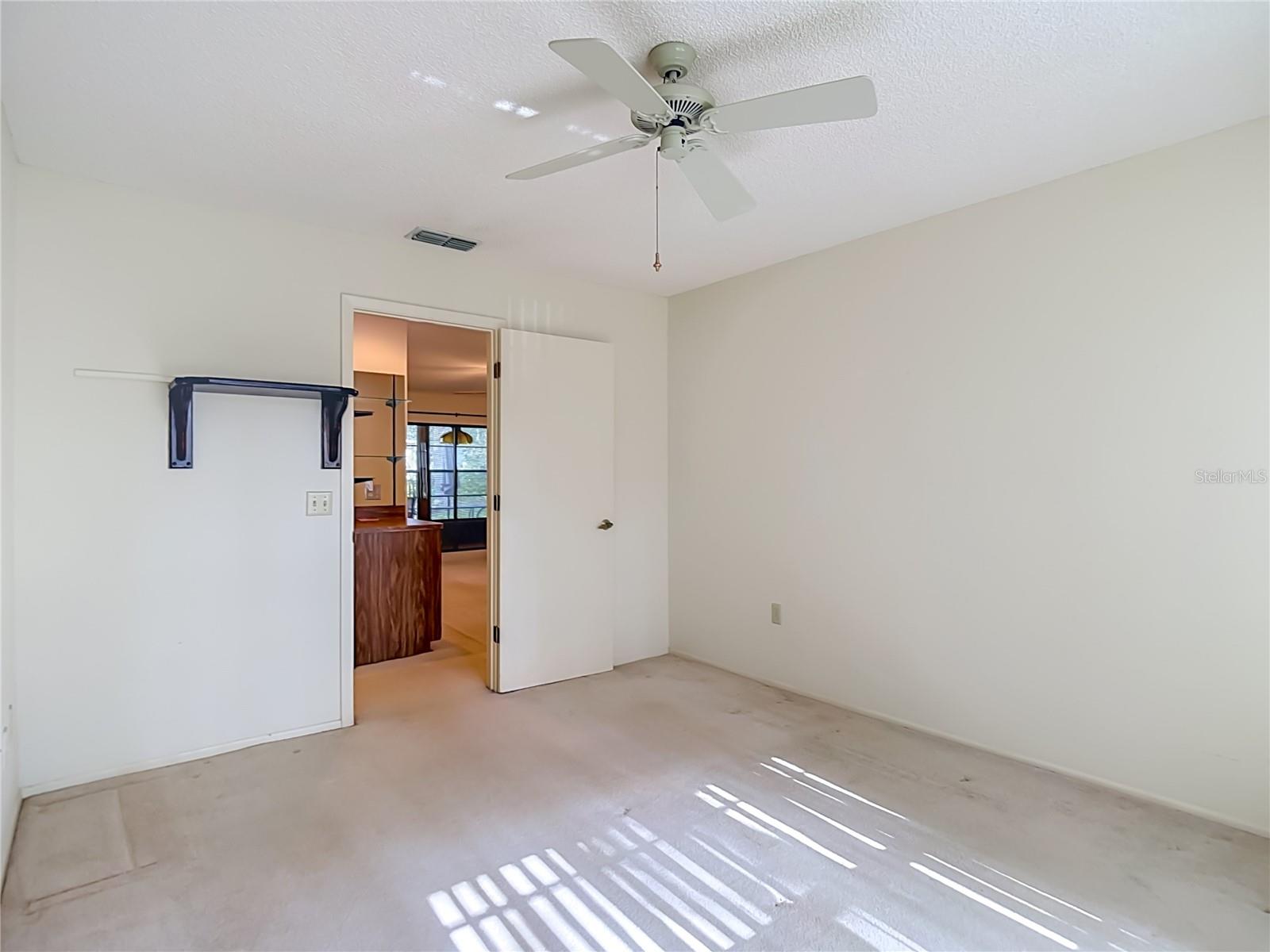 TMBR PINES PN GR VL - Residential