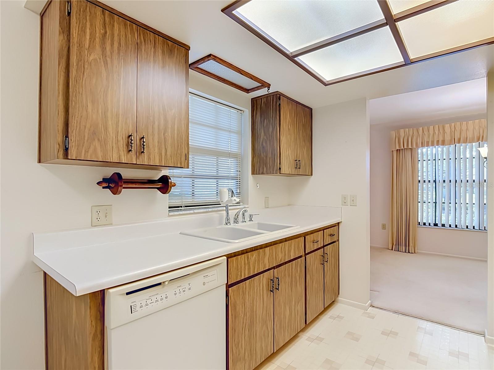 TMBR PINES PN GR VL - Residential