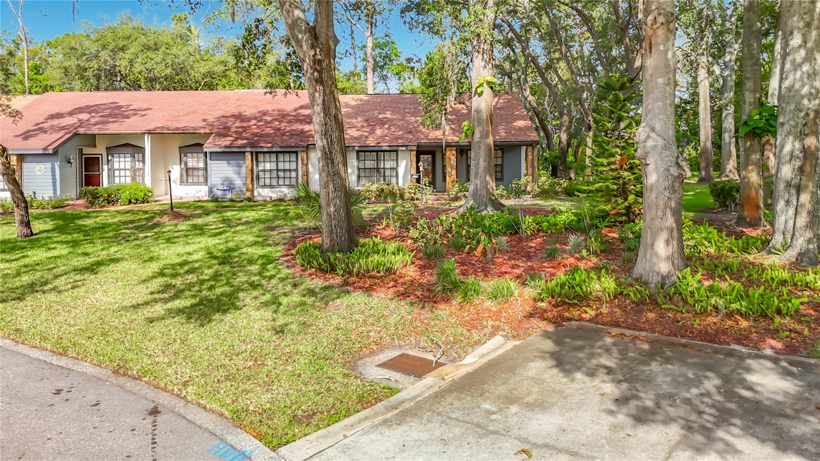 TMBR PINES PN GR VL - Residential