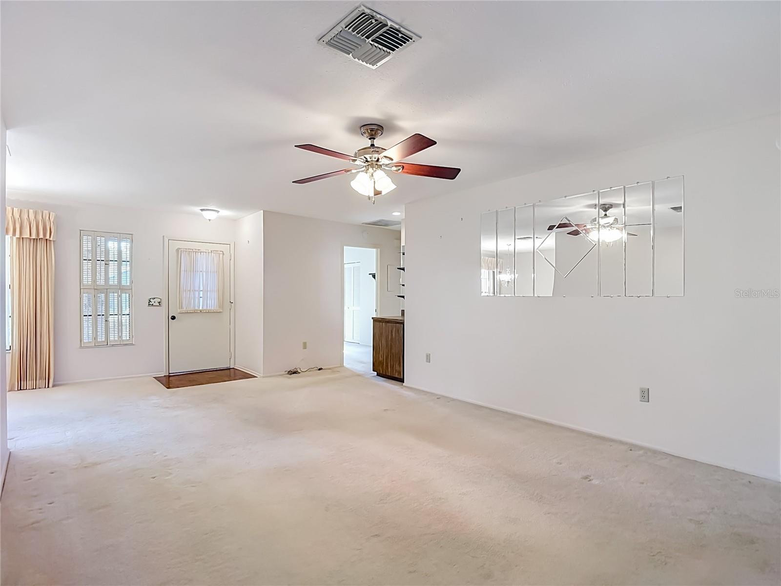 TMBR PINES PN GR VL - Residential