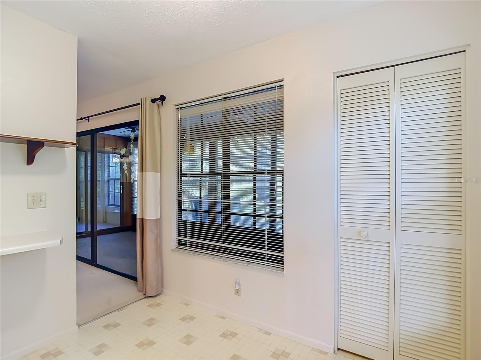 TMBR PINES PN GR VL - Residential