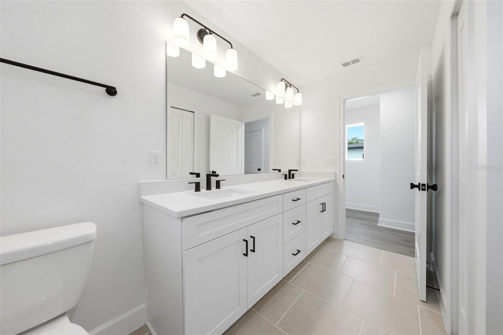 FARMSTEAD 44 - Residential