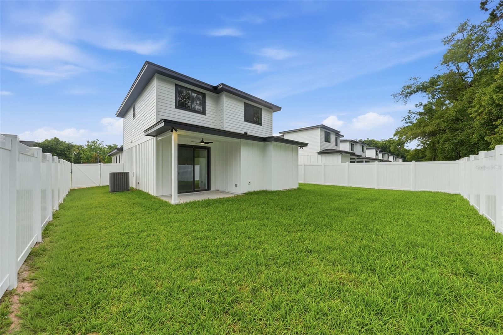FARMSTEAD 44 - Residential