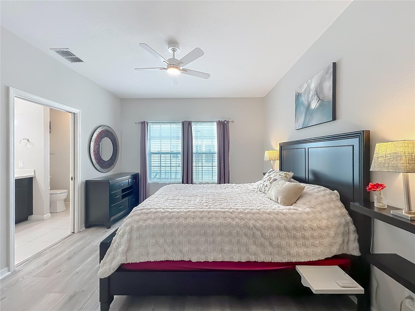 HAMPTONS - SECOND REP - Residential