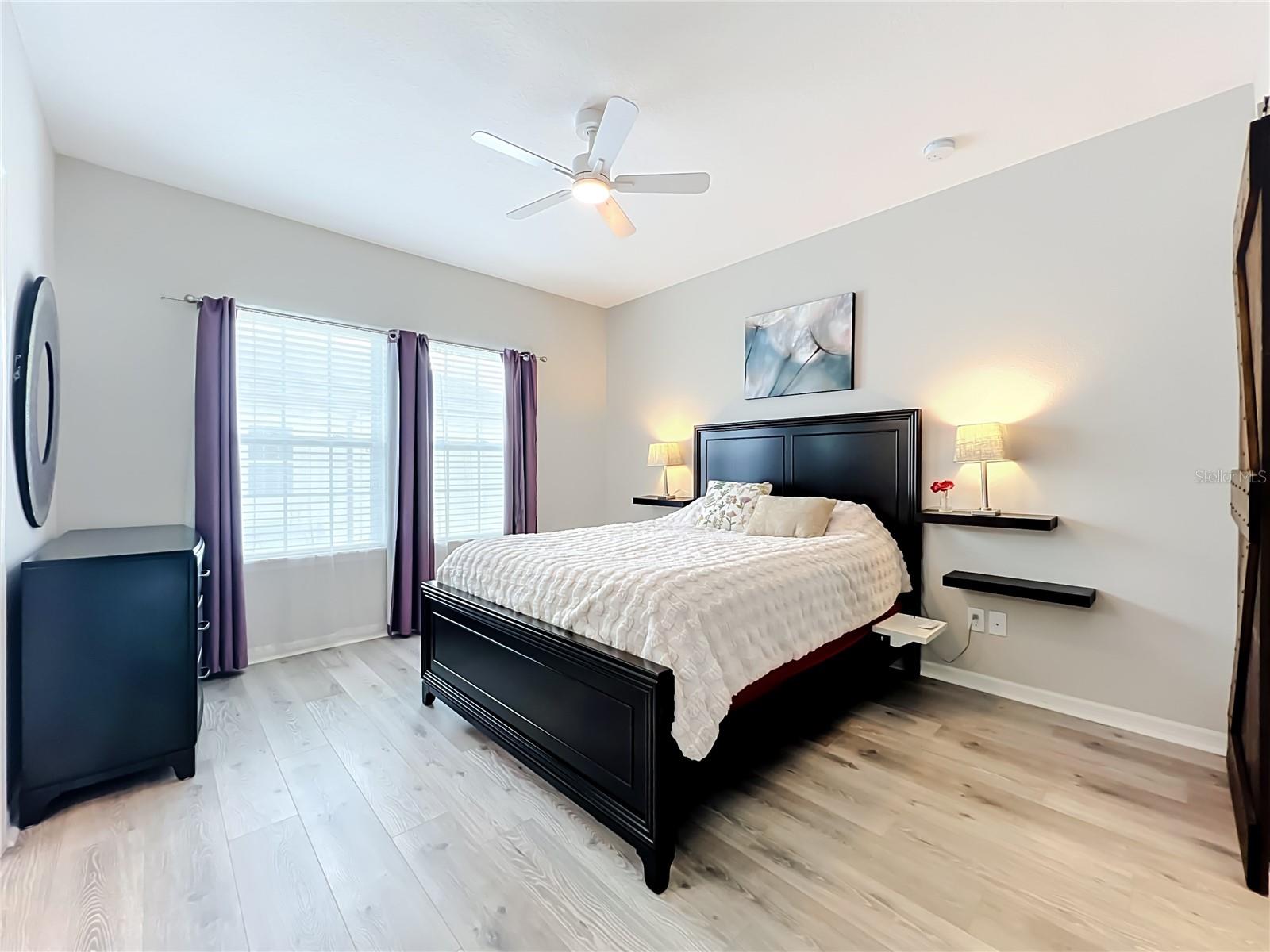 HAMPTONS - SECOND REP - Residential