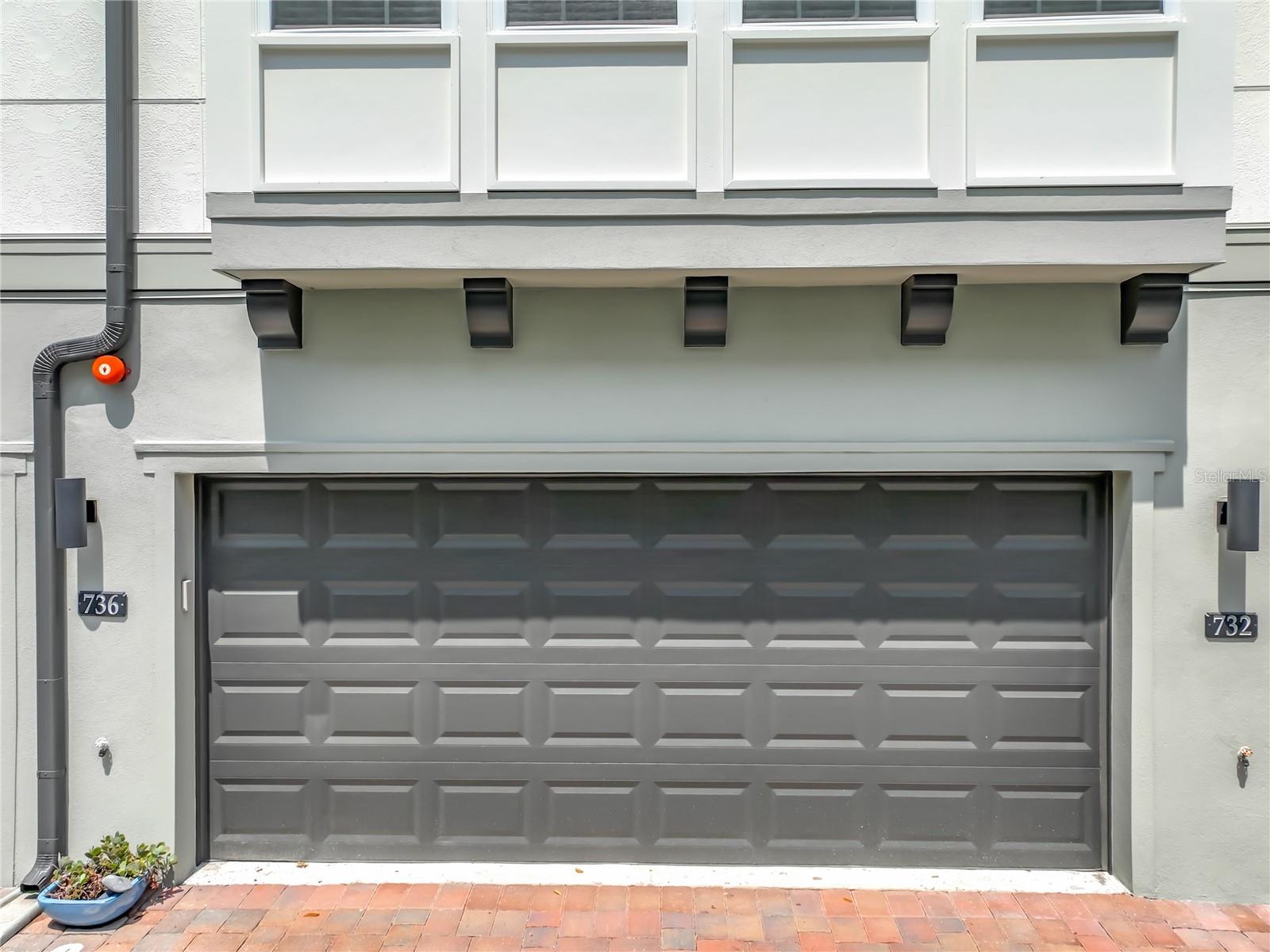 HAMPTONS - SECOND REP - Residential