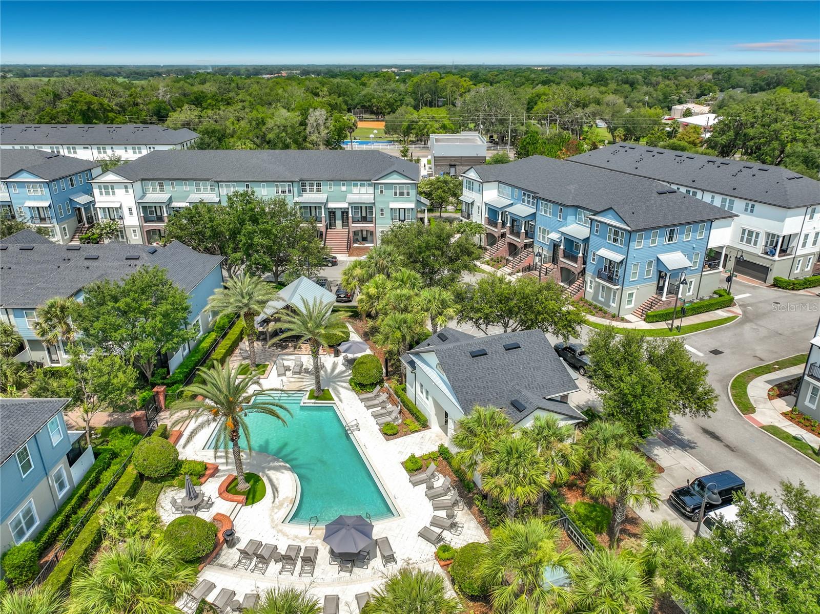 HAMPTONS - SECOND REP - Residential
