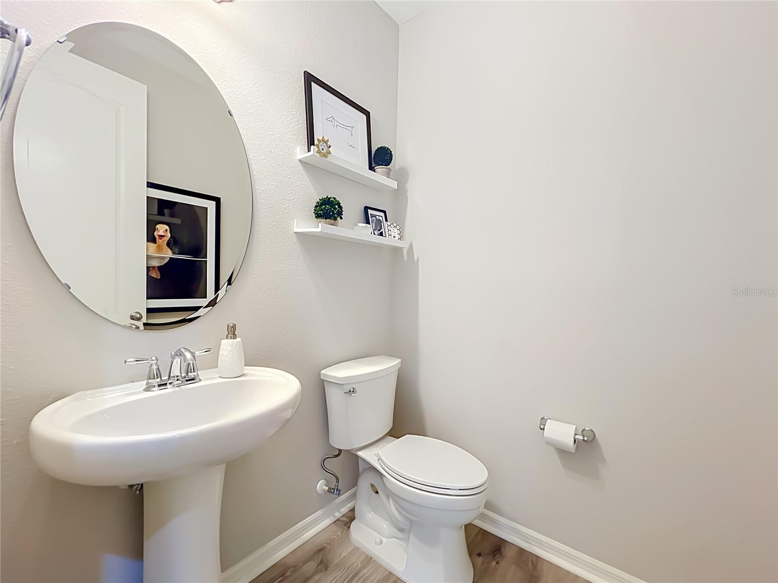 HAMPTONS - SECOND REP - Residential