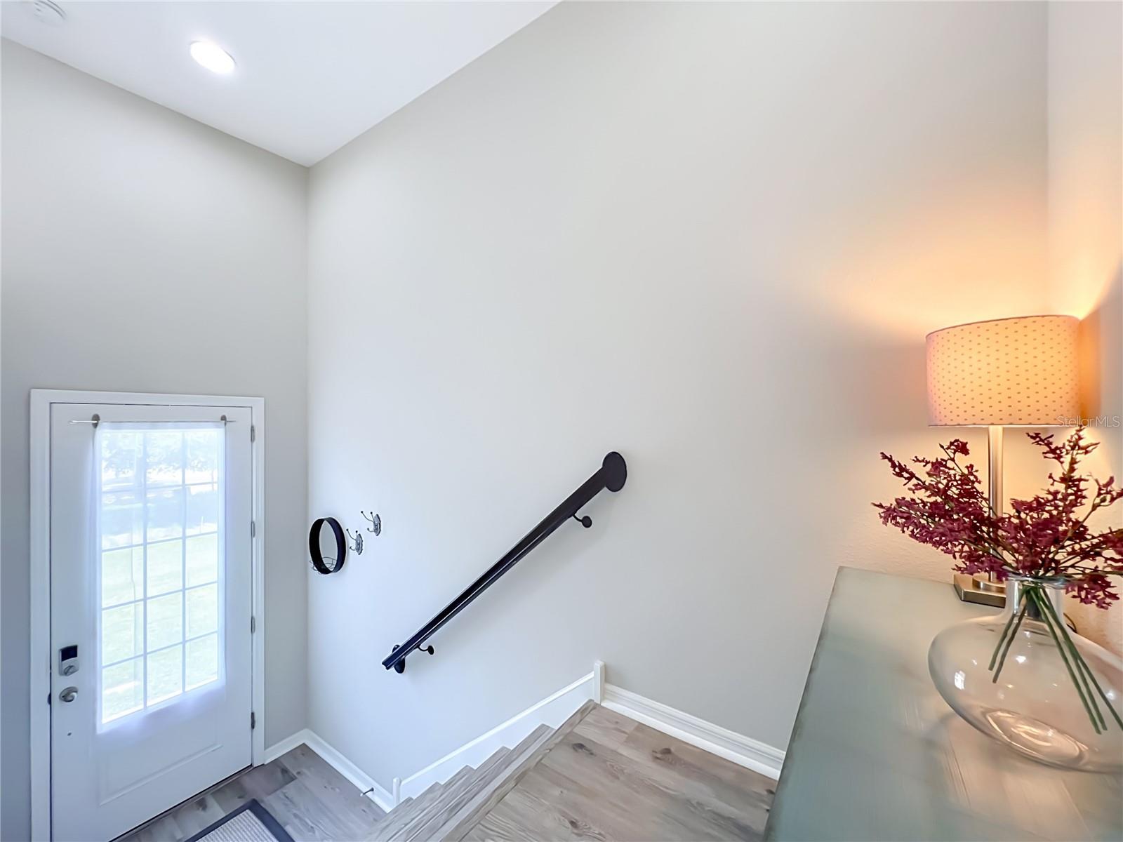 HAMPTONS - SECOND REP - Residential
