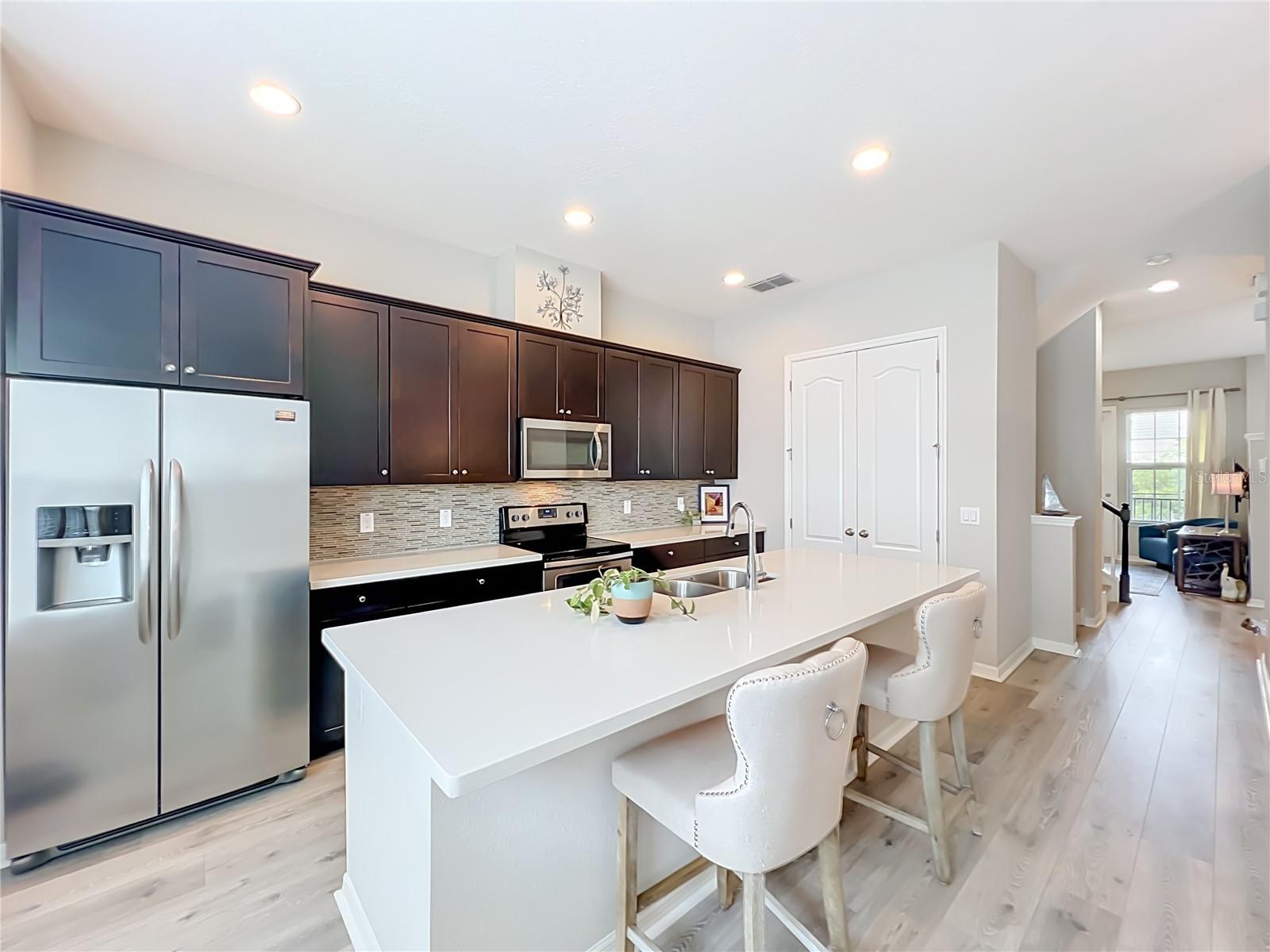 HAMPTONS - SECOND REP - Residential