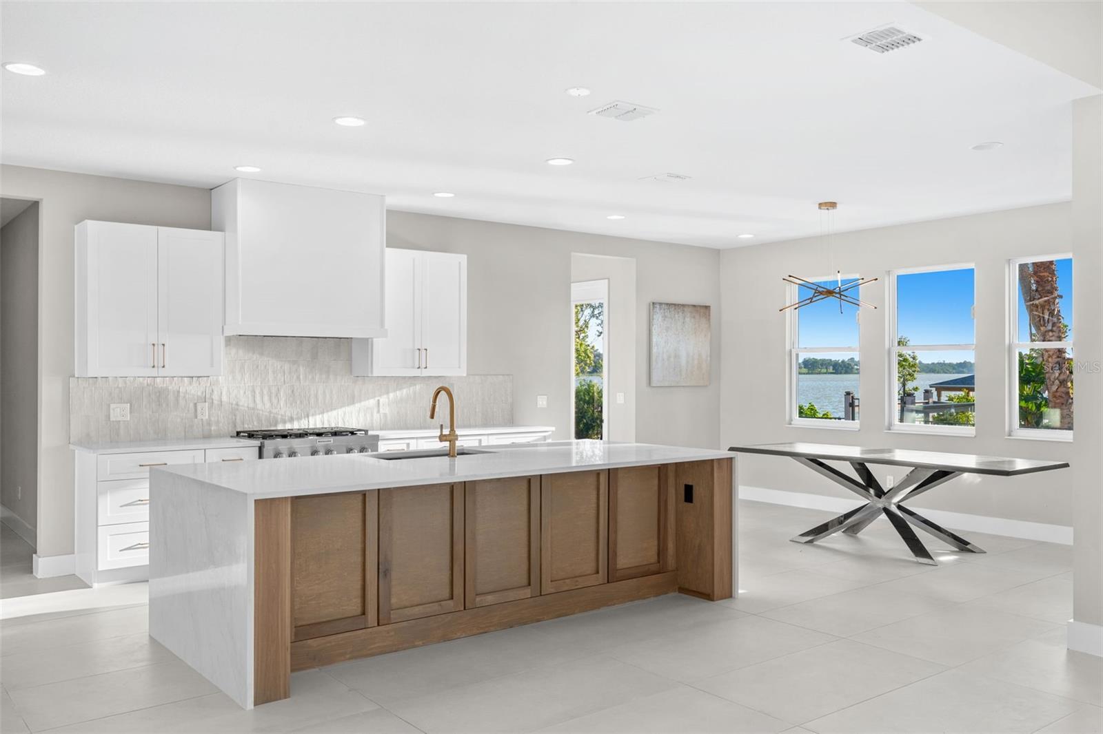 HULL ISLAND/OAKLAND - Residential
