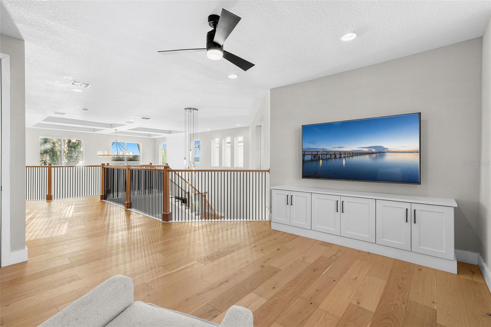 HULL ISLAND/OAKLAND - Residential