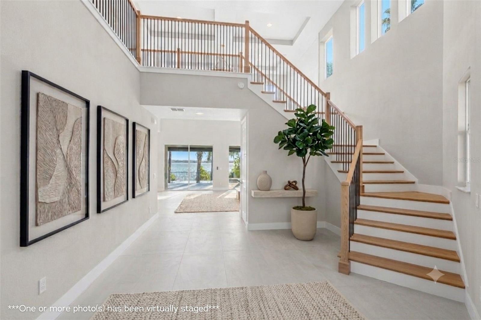 HULL ISLAND/OAKLAND - Residential