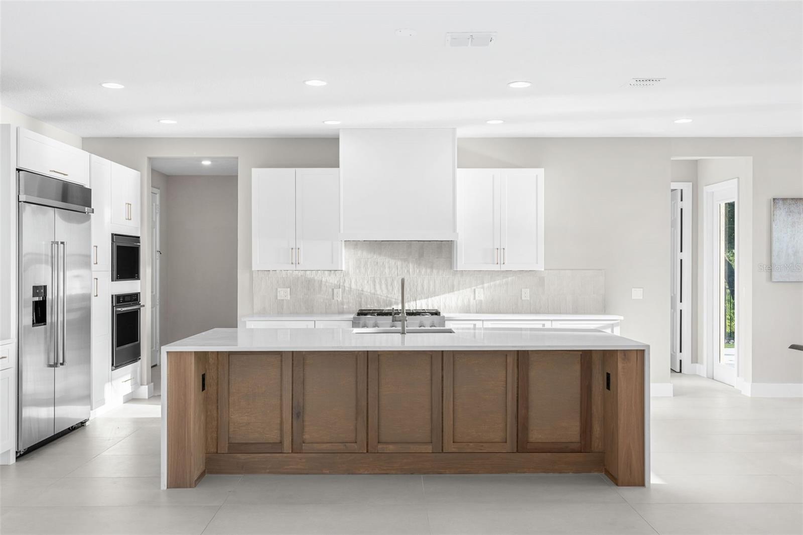 HULL ISLAND/OAKLAND - Residential