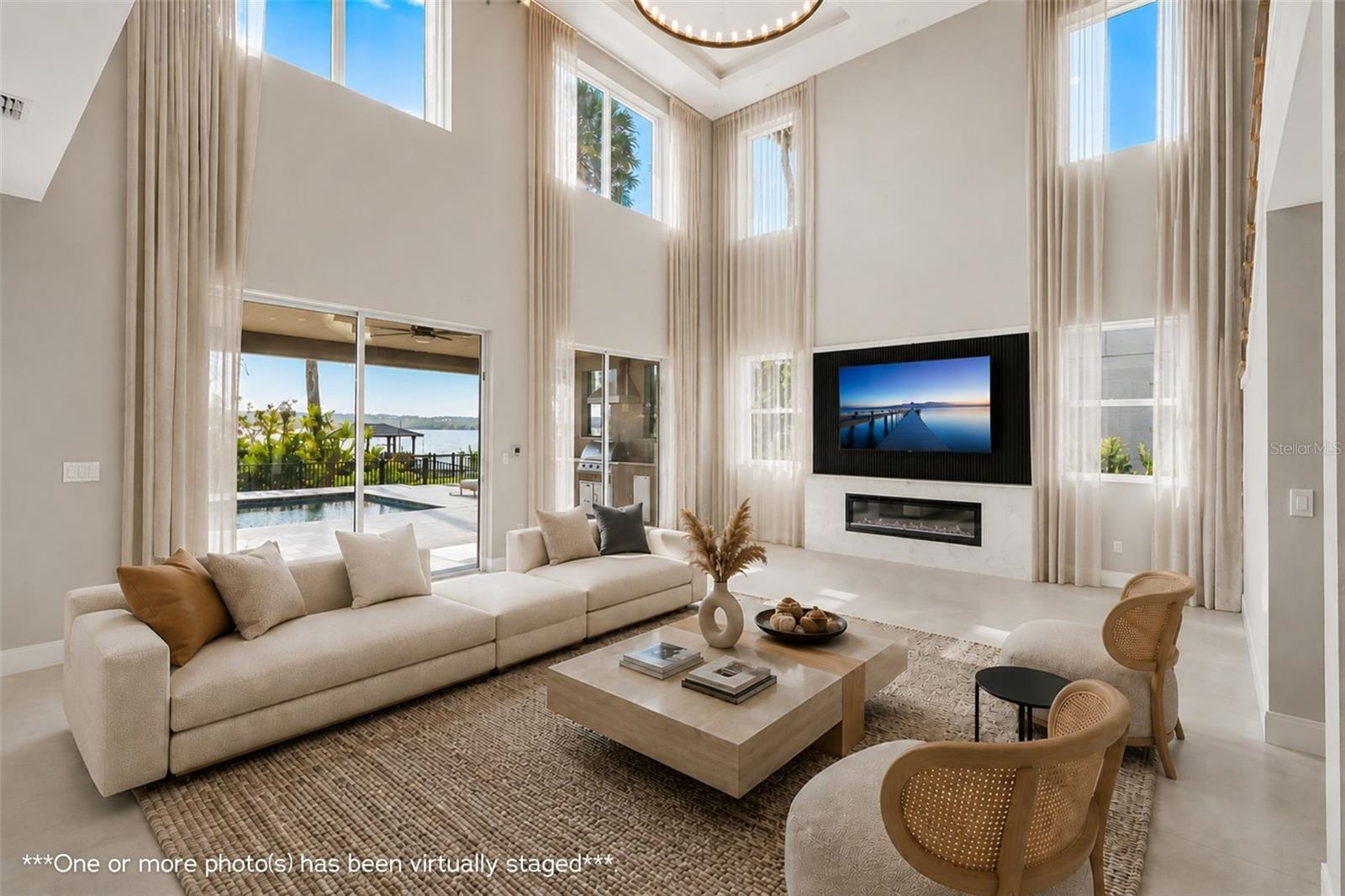 HULL ISLAND/OAKLAND - Residential