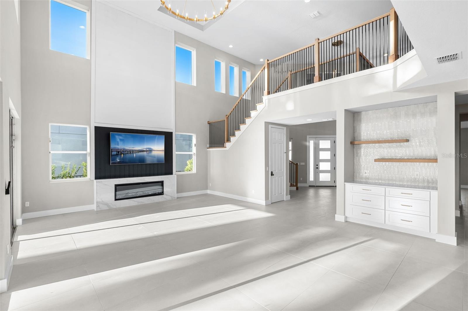 HULL ISLAND/OAKLAND - Residential