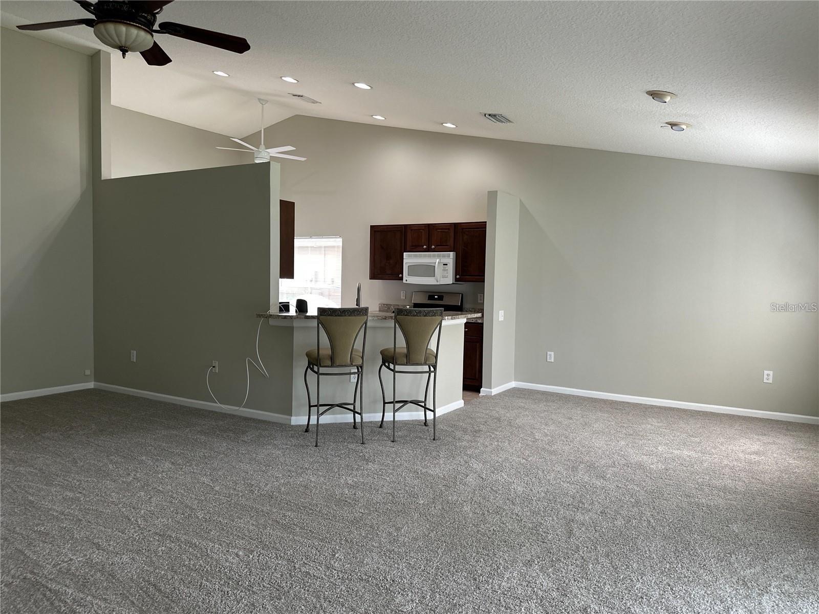 MEADOW POINTE PRCL 18 - Residential Lease