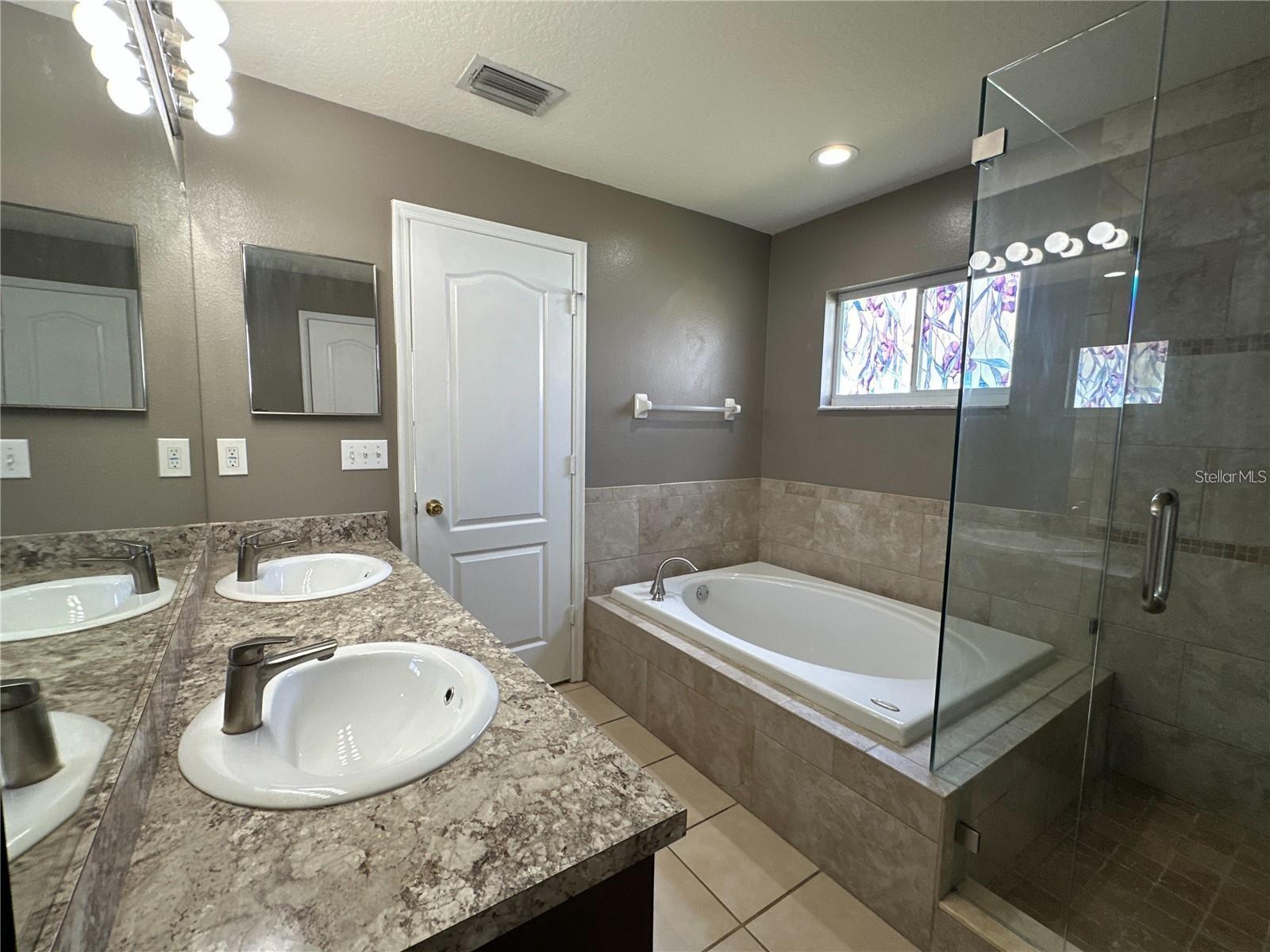 MEADOW POINTE PRCL 18 - Residential Lease