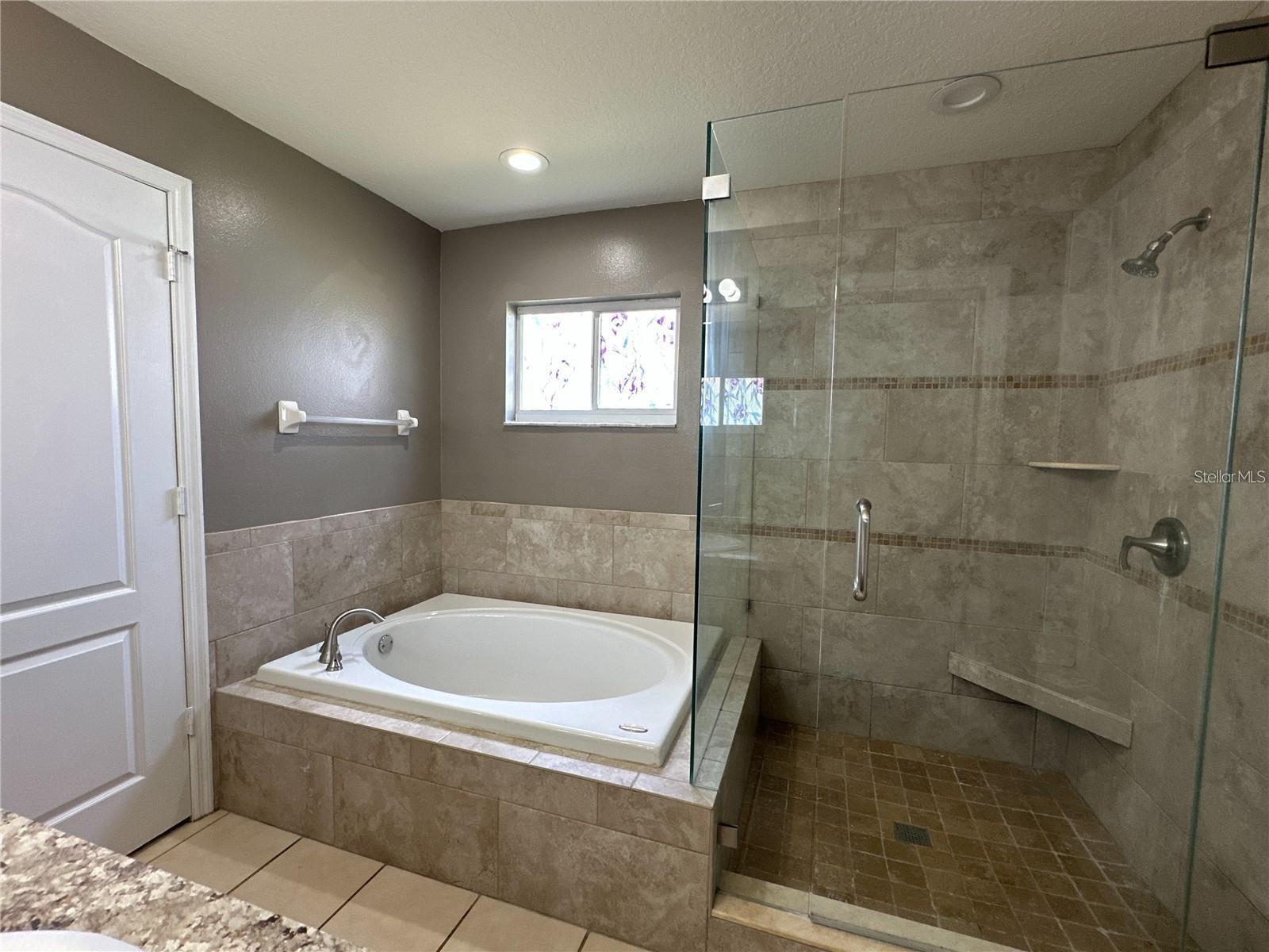 MEADOW POINTE PRCL 18 - Residential Lease