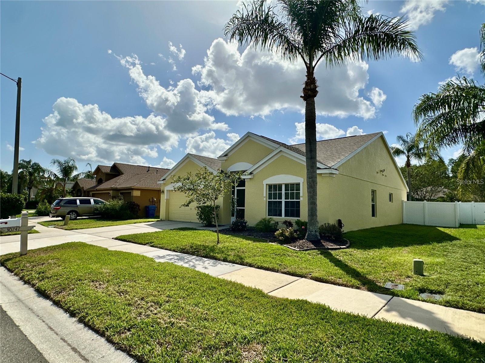 MEADOW POINTE PRCL 18 - Residential Lease