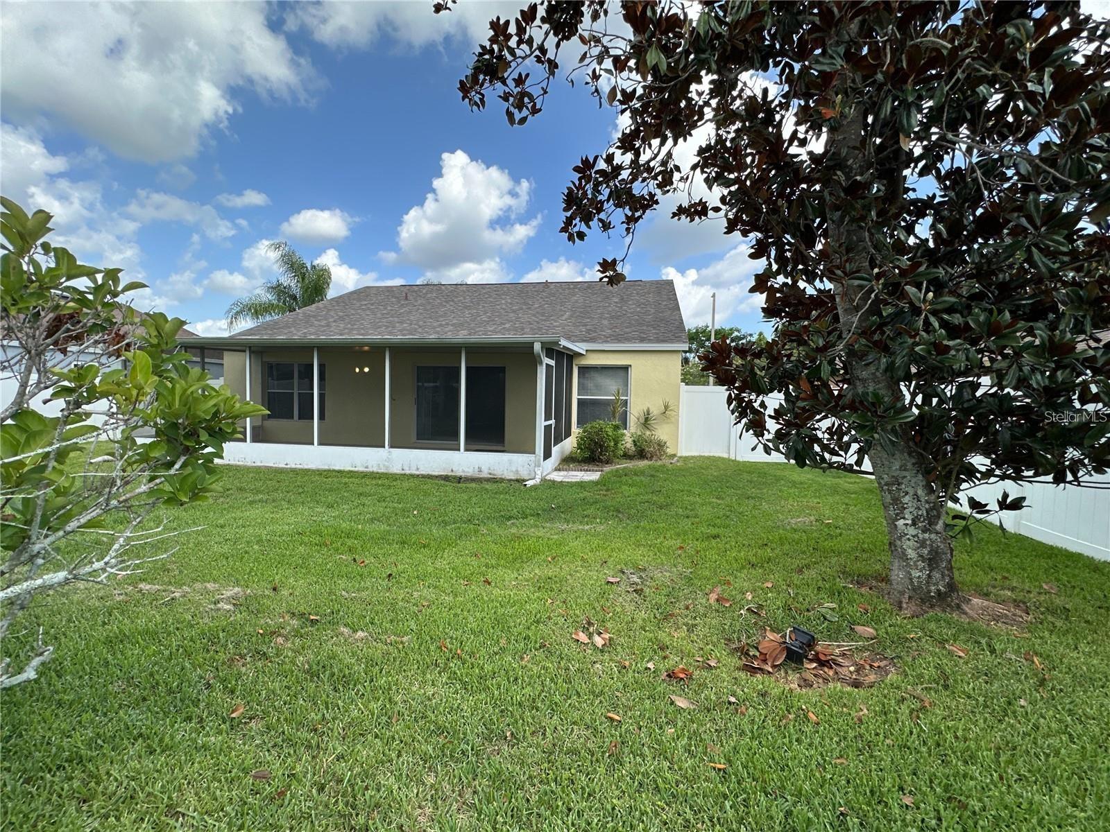 MEADOW POINTE PRCL 18 - Residential Lease