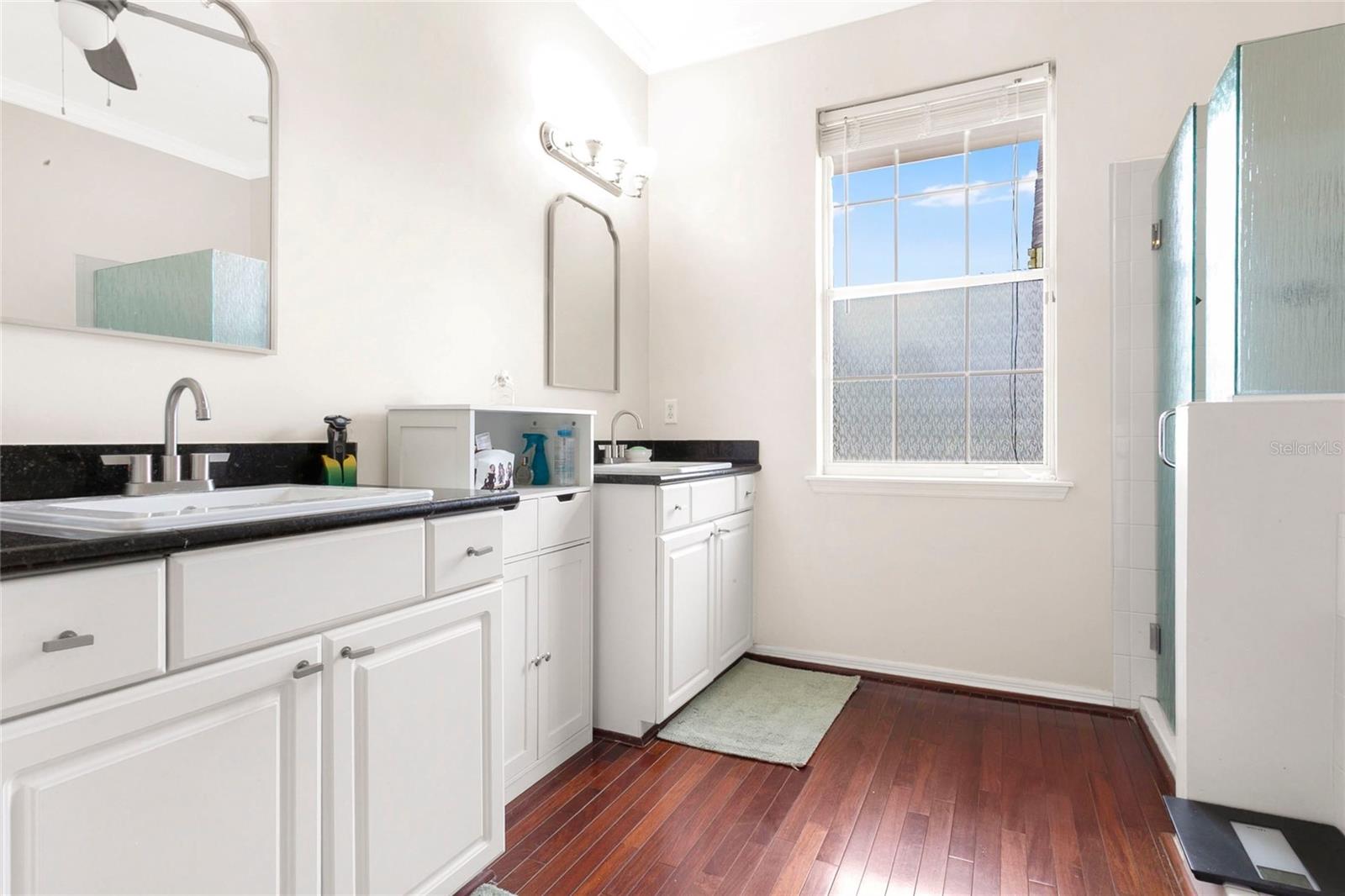 MARBLE HEAD - Residential