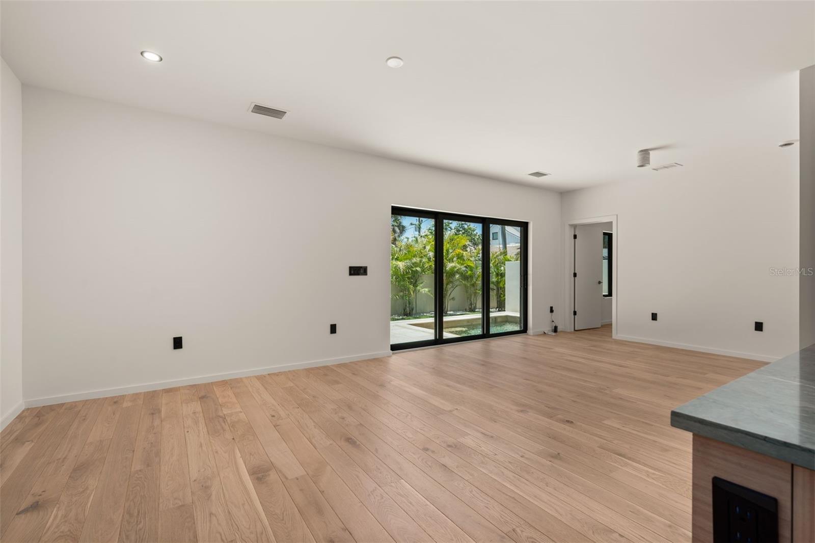 BURNS REALTY - Residential