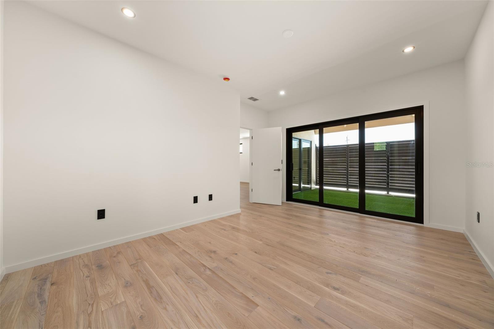 BURNS REALTY - Residential