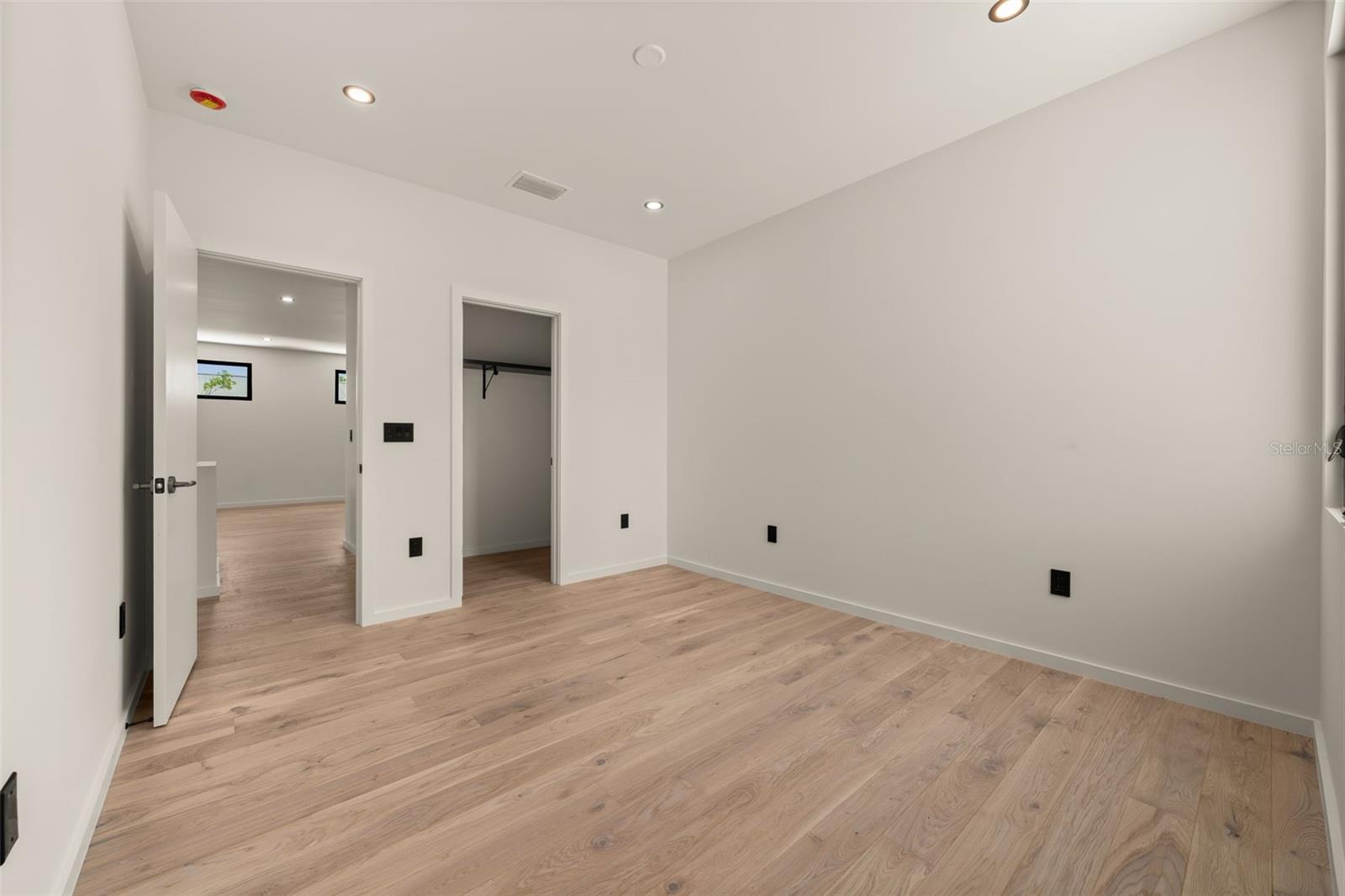 BURNS REALTY - Residential