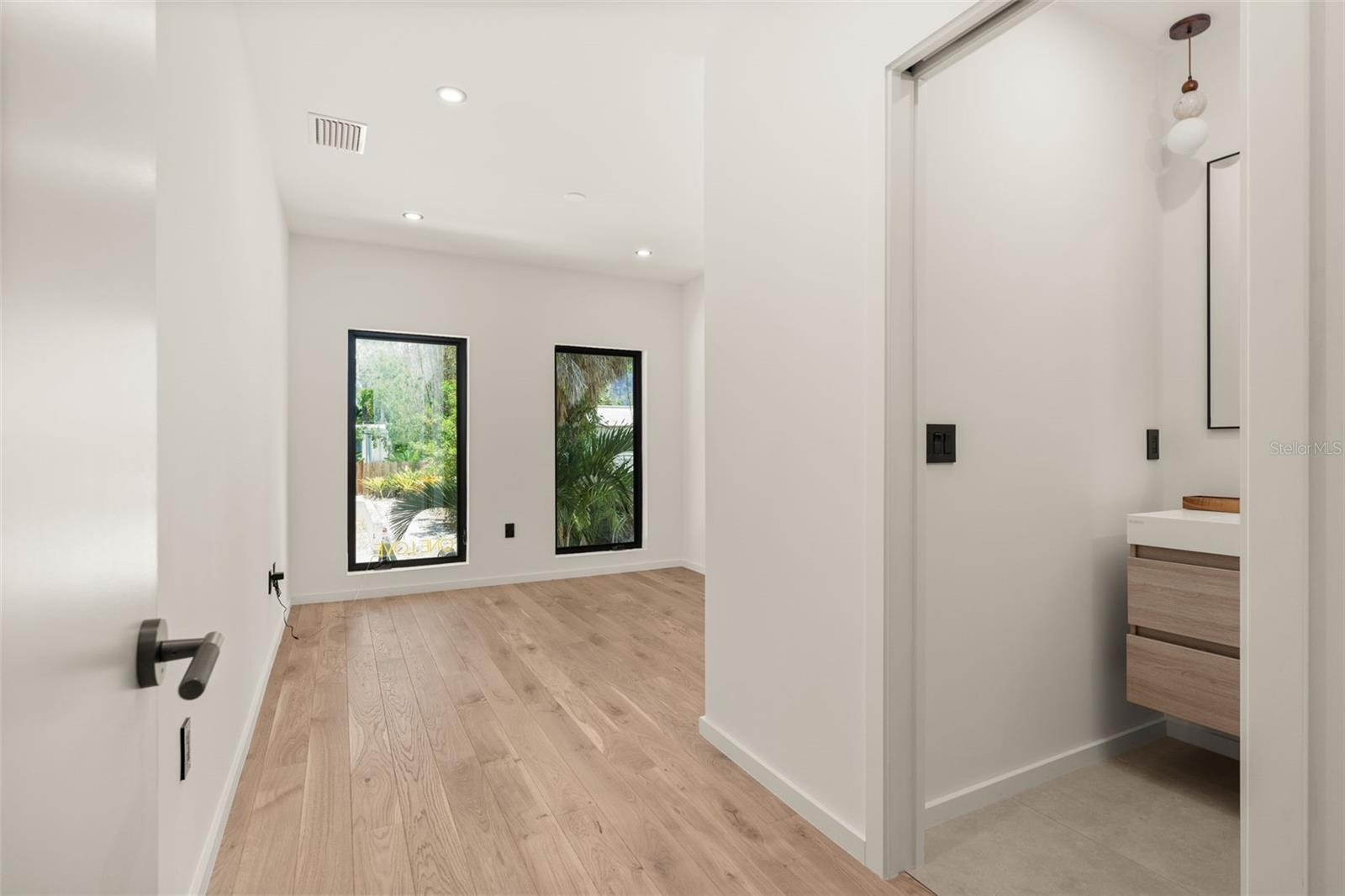 BURNS REALTY - Residential