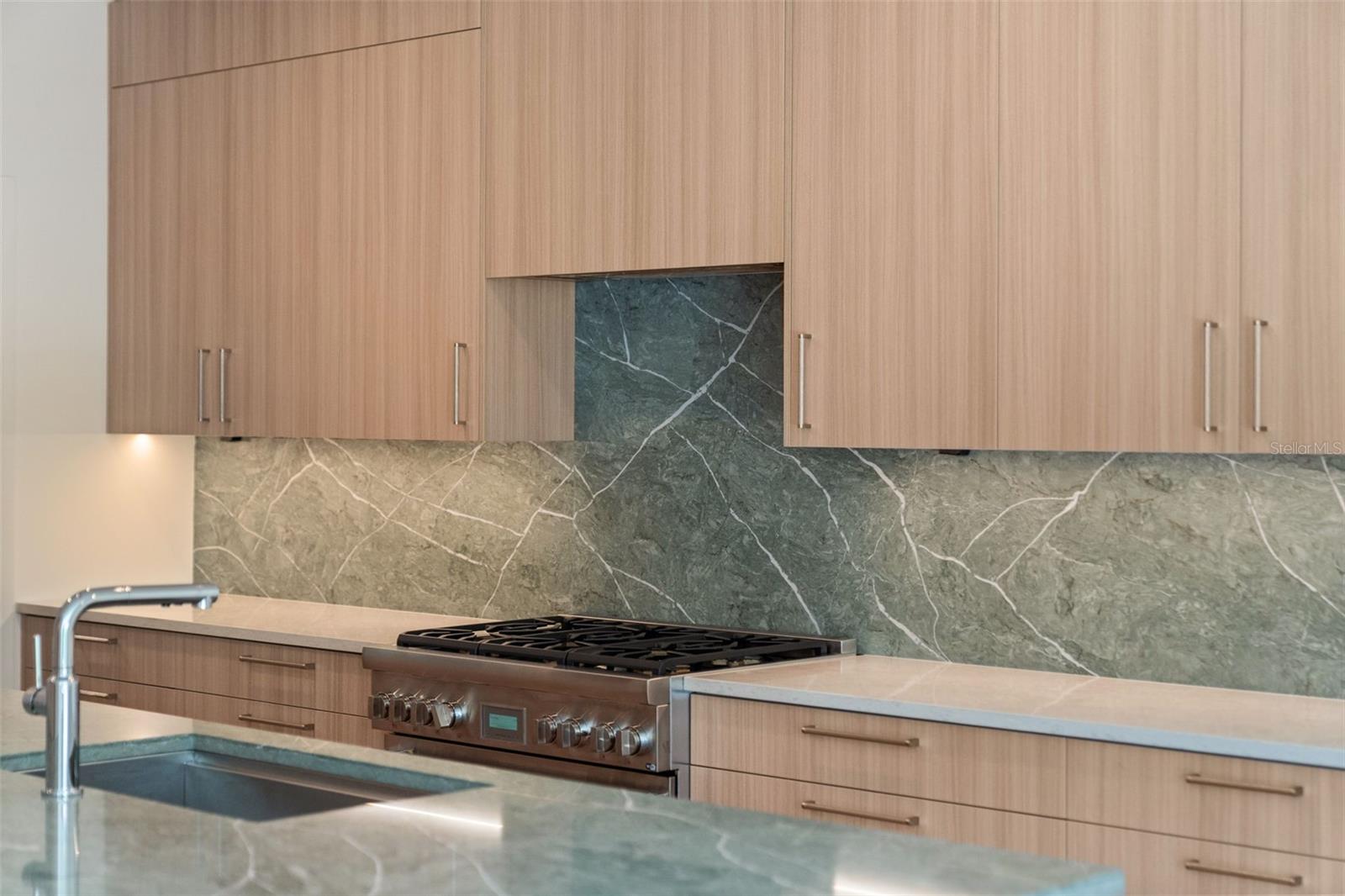 BURNS REALTY - Residential