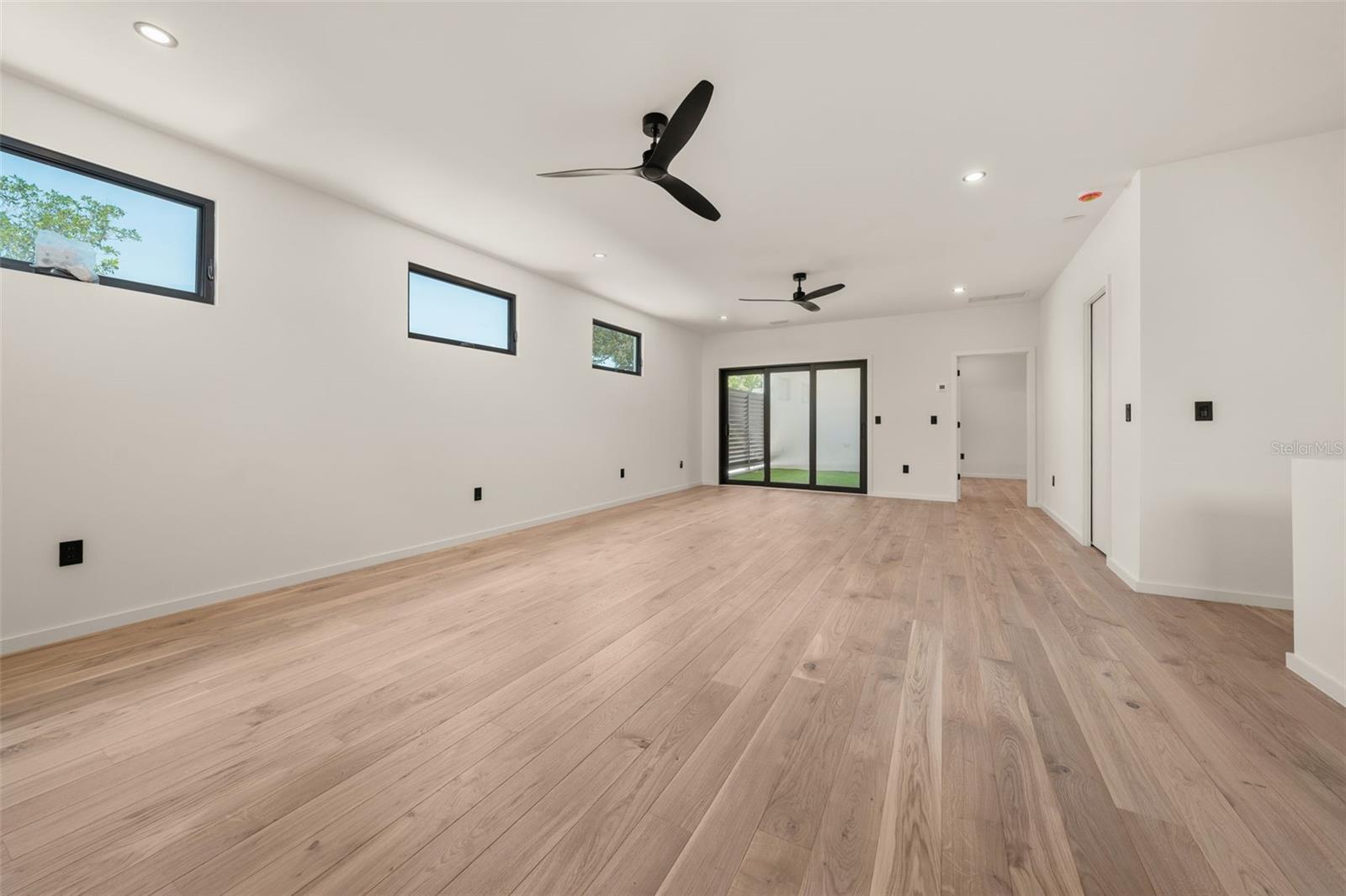 BURNS REALTY - Residential