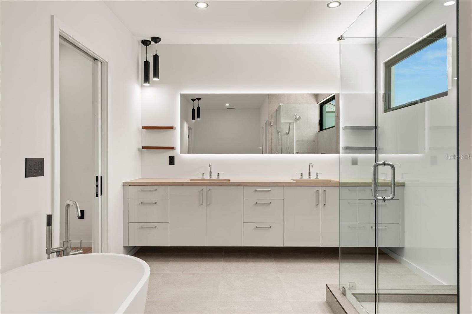 BURNS REALTY - Residential