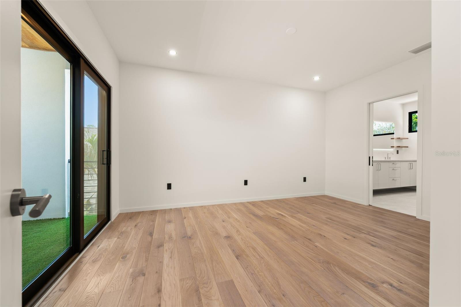 BURNS REALTY - Residential