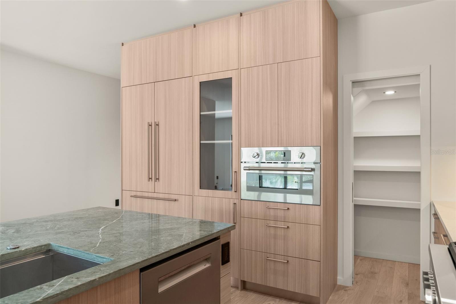 BURNS REALTY - Residential