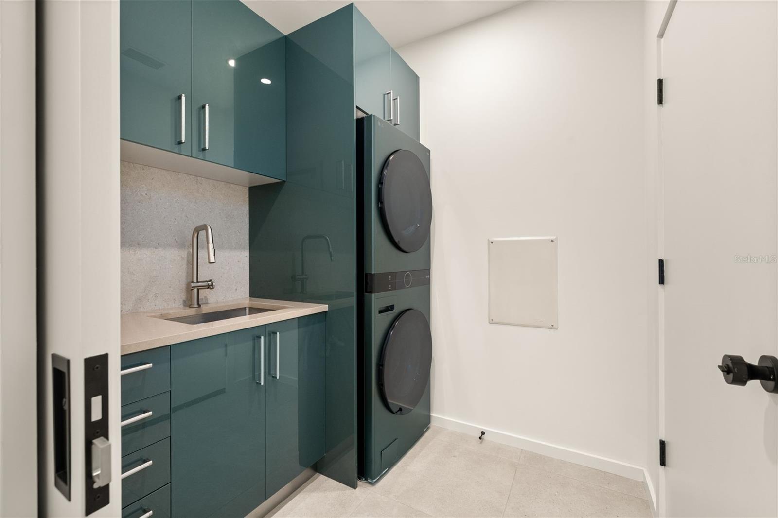 BURNS REALTY - Residential