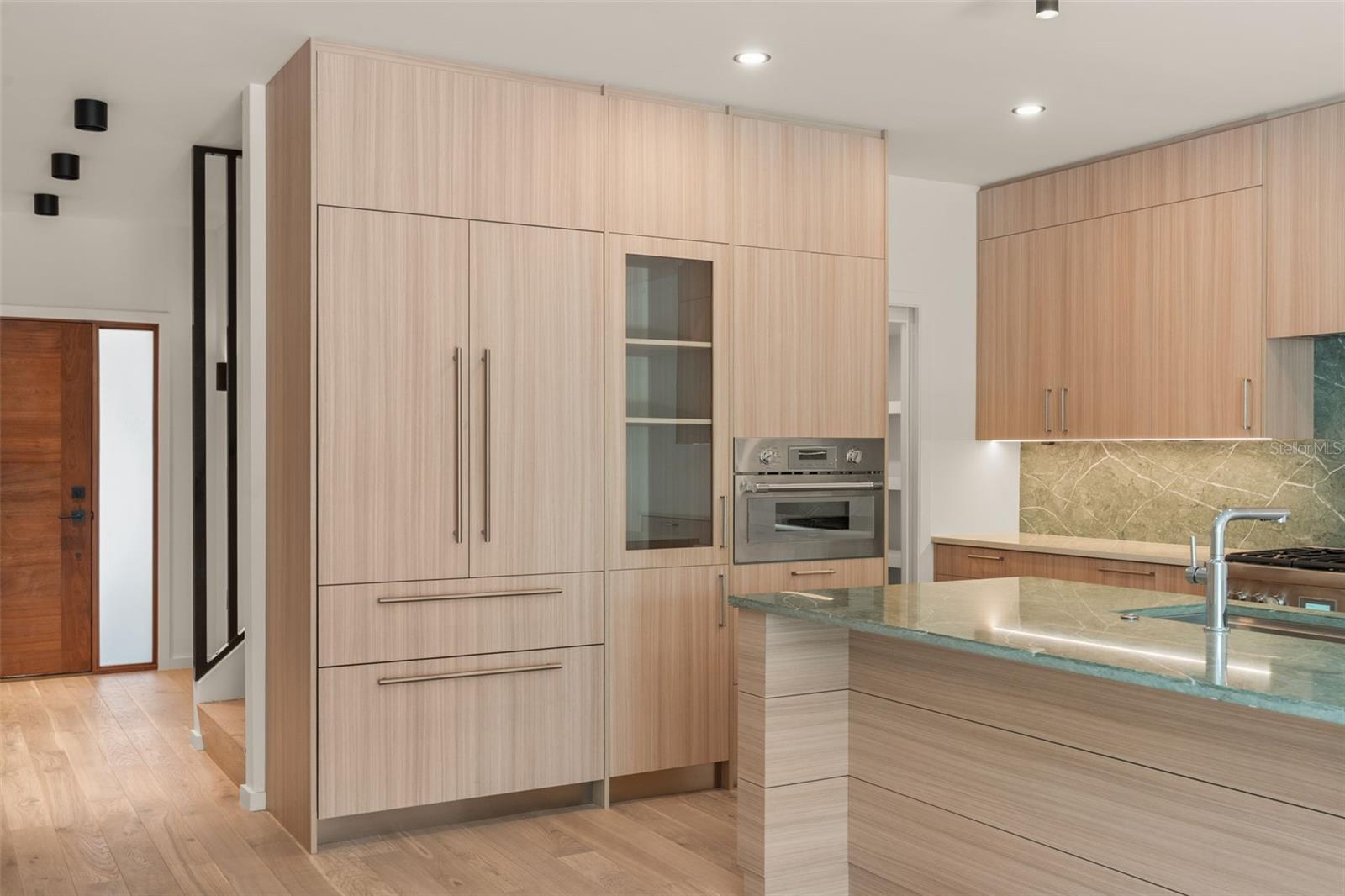 BURNS REALTY - Residential