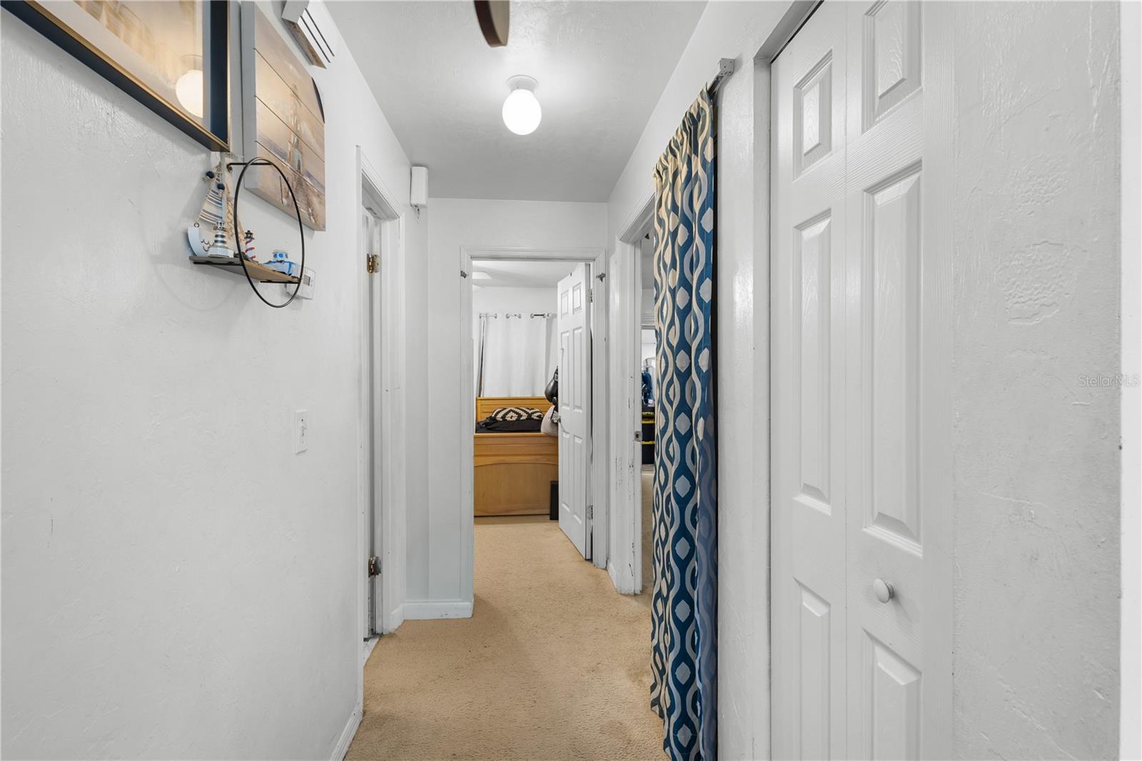 TOWER OAKS MANOR - Residential