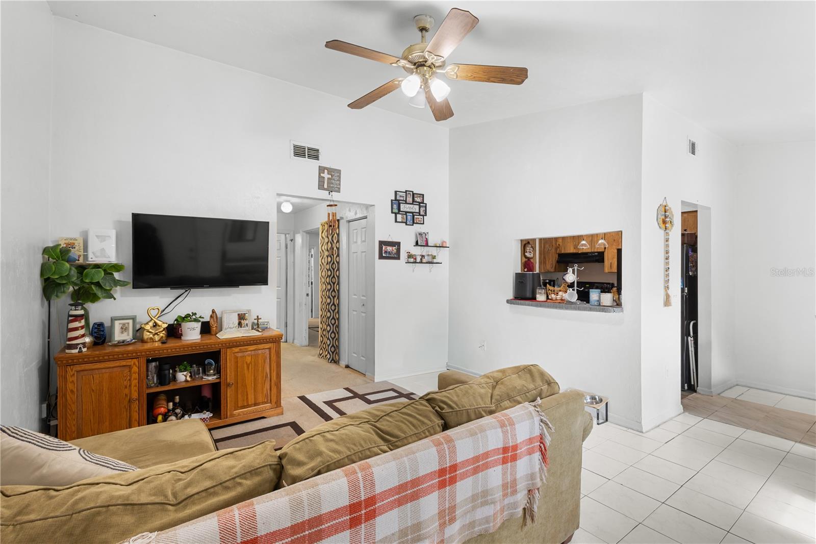 TOWER OAKS MANOR - Residential
