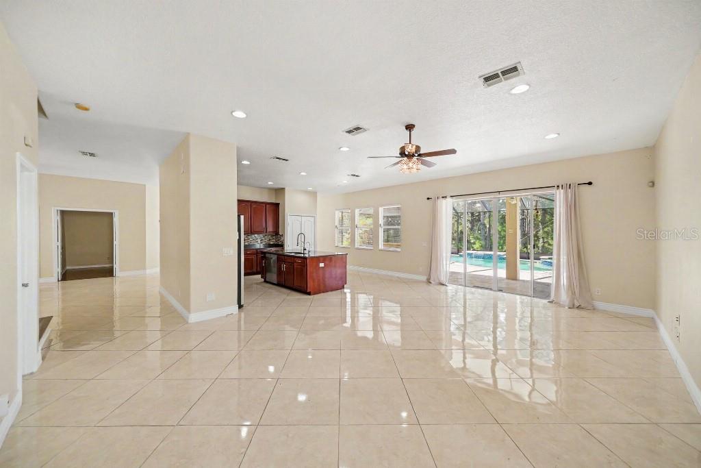 LIVE OAK PRESERVE PH 2A-VILLAG - Residential