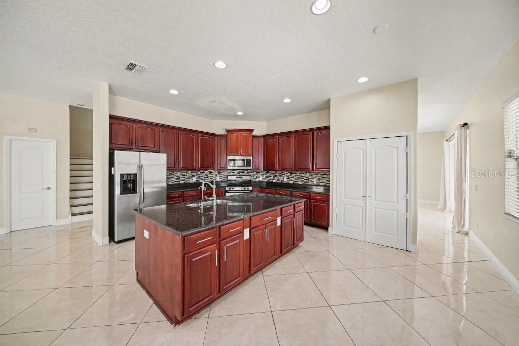 LIVE OAK PRESERVE PH 2A-VILLAG - Residential